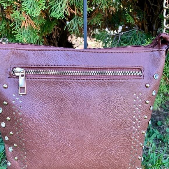 LIGHT BROWN PEBBLED FINISH, FAUX CRYSTAL & BRASS - Picture 3 of 13